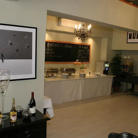 Gloria Center 3* Βουδαπέστη