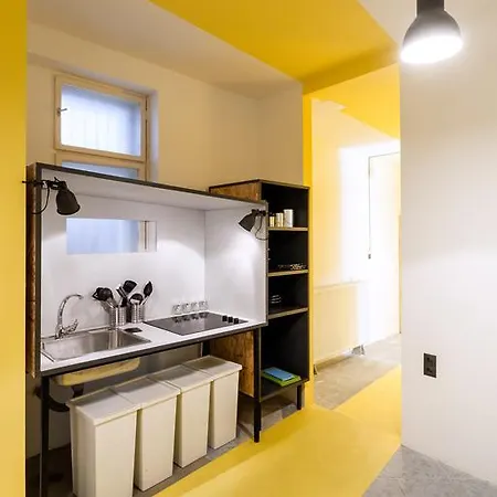 Essential Hostel Budapest