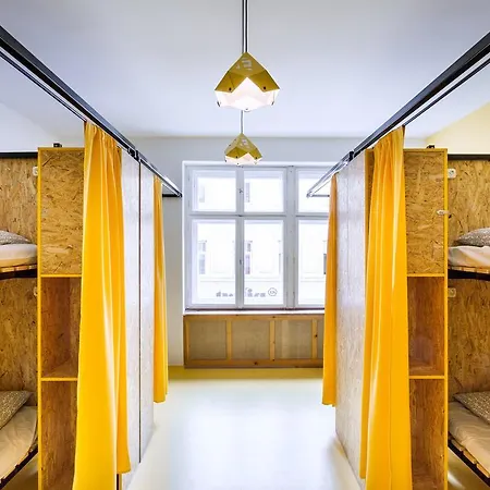 Essential Hostel Budapest