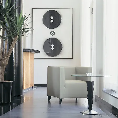 Szálloda Park Plaza 4*