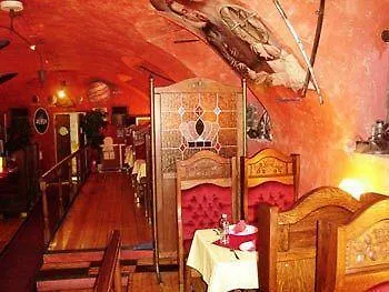 Old Monarchia 3* Budapest