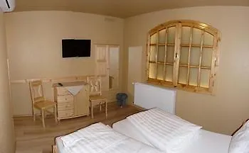 Otel Karin 3*