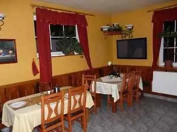 Karin Otel