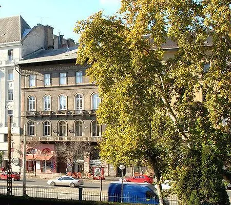 Museum 3* Budapešť