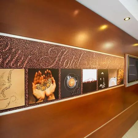 City-hotel Apartmanhotel 4*