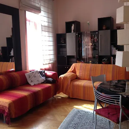 Edith's Place In Apartment *