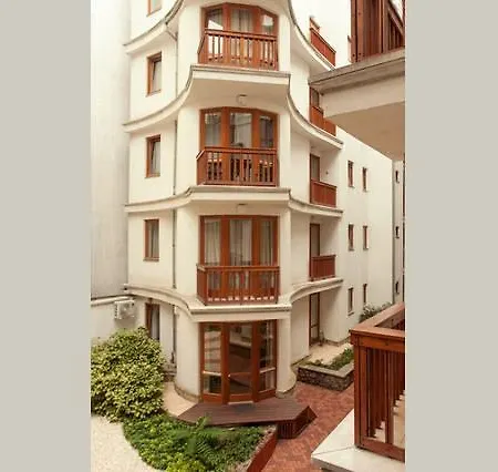 Party Corner-rent Flat Group * Budapest