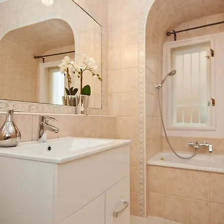 Luxury Apartman *