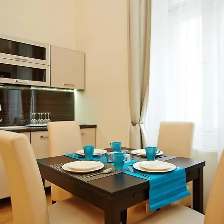 Luxury * Budapest
