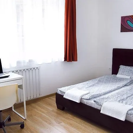 Lejlighedshotel Corvin Plaza & 3*