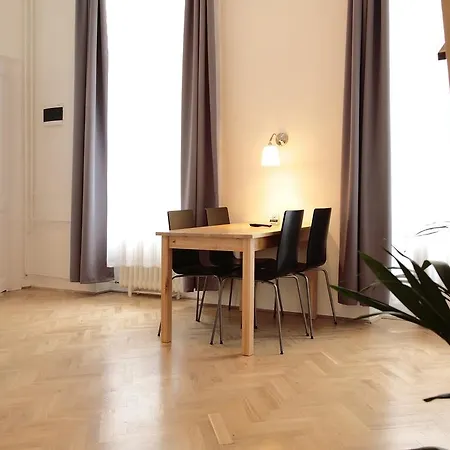 Hotel apartamentowy Maverick 4*