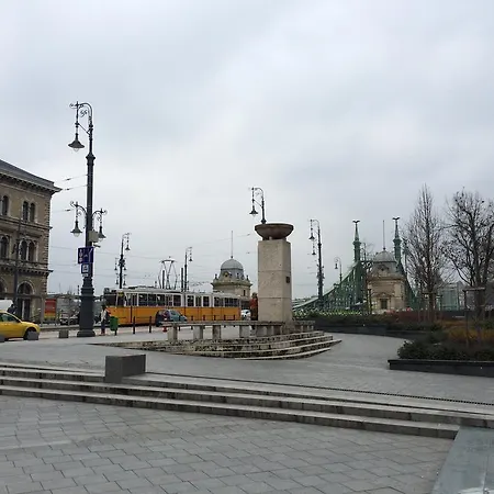 Mainstreet Central *