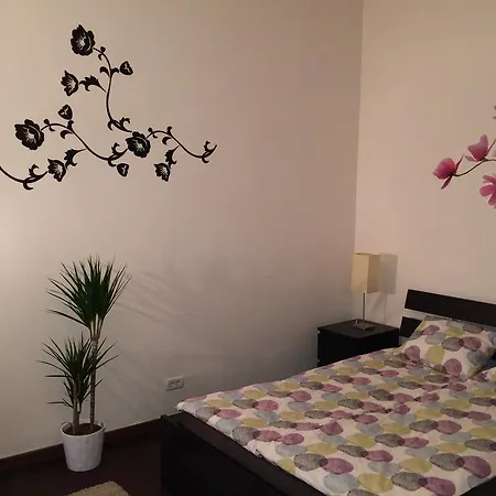 Mainstreet Central Apartment