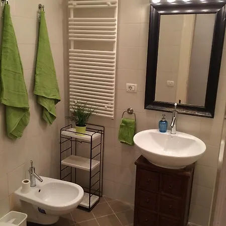 Mainstreet Central Apartment