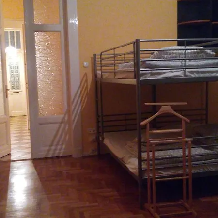 Comebackpackers Hostel *