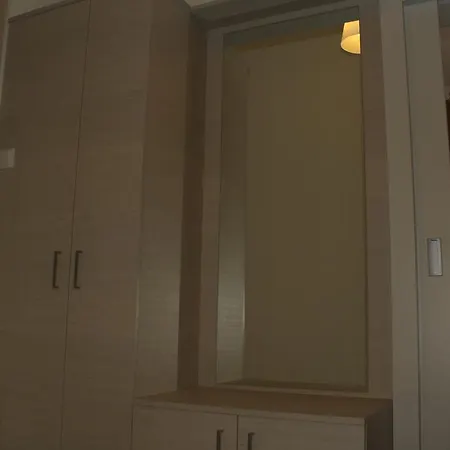 Elizabeth Square Residences Apartman