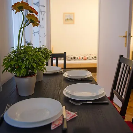 Metroflat Apartment *