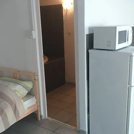 Apartman Turista Es Munkas Szallo *