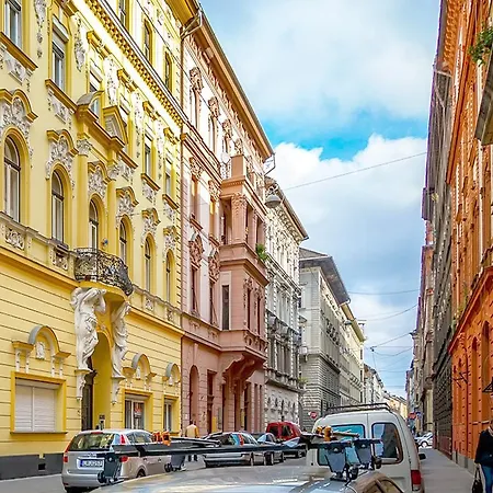 Kapital Bed & Breakfast Budapest