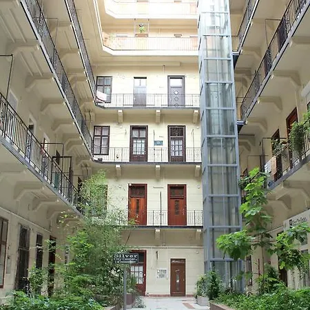 Hunyadi Ter Budapest