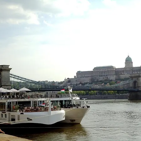 Apartment Blue River Budapest