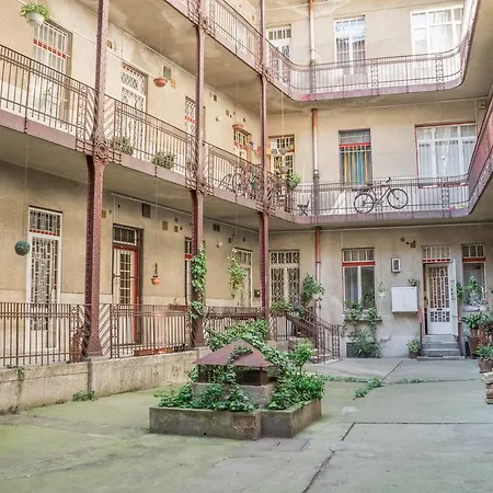 Hostel Ciao *
