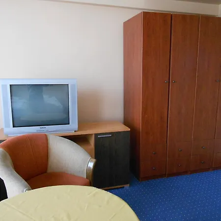 Szálloda Seni Studium 3*