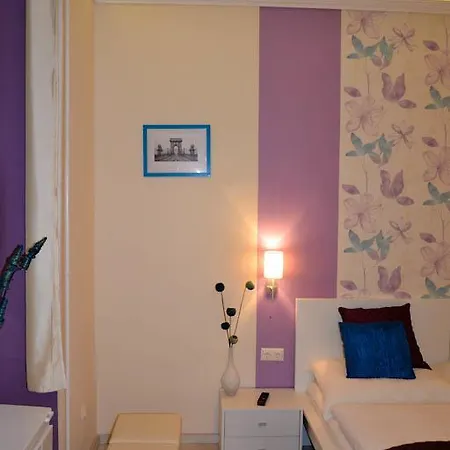 Magnolia Terazze Street Parking Apartment