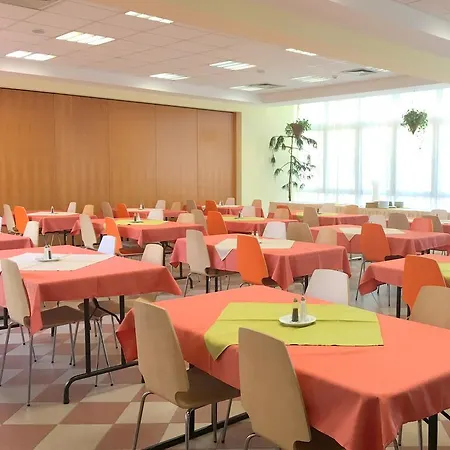 Otel Ceu Konferencia Koezpont Budapeşte