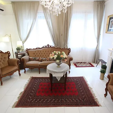 Apartman D.five Neo-baroque With Terrace *