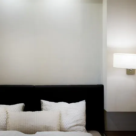 Apartment Chairman's *