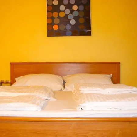 Apartman Orczy Apartman *