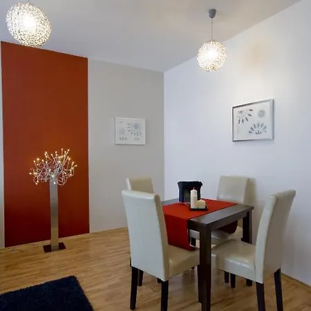 Apartmanhotel Corvin Lux 4*