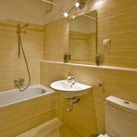 Corvin Lux Aparthotel
