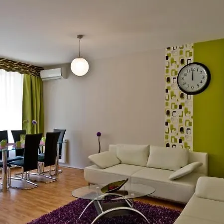Corvin Lux Apartmanhotel