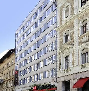 Hotel Ibis City 3*