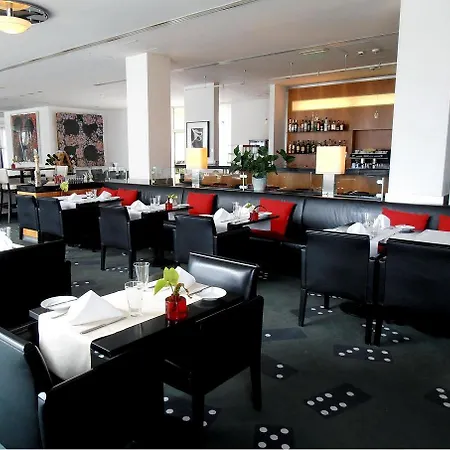 Park Plaza