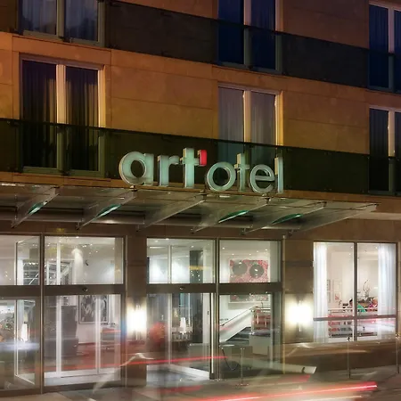 Hotel Park Plaza 4*