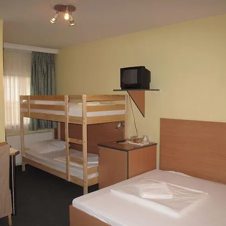Bed & Breakfast Alfred Panzio 3*