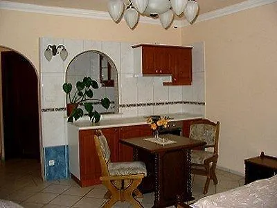 Apartmanhotel Happy