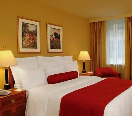 Hotel Millennium Court, - Marriott Executive