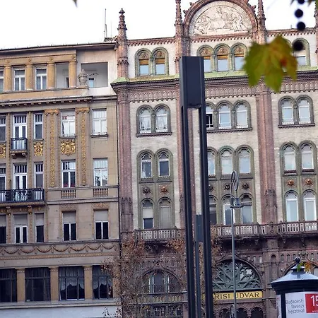 Ferenciek Tere *