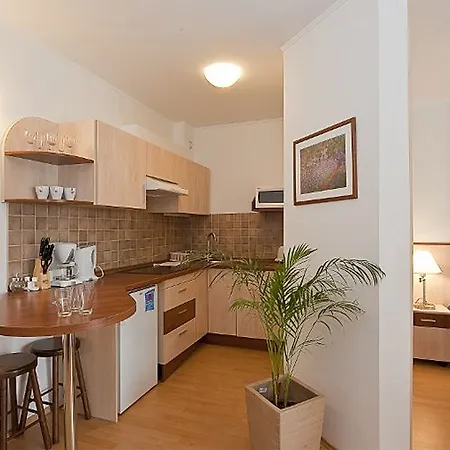Premium Aparthotel 3*