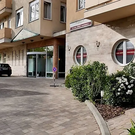 Premium 3* Budapest