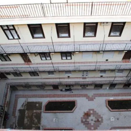 Hotel Silver Center 3*