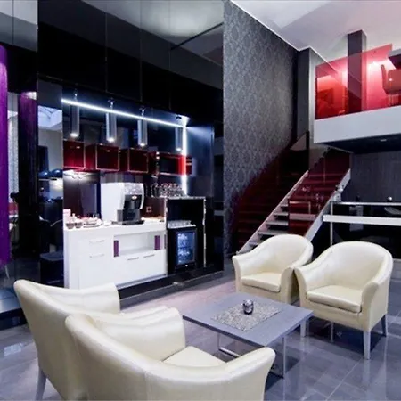 מלון Eurostars Palazzo Zichy 4*