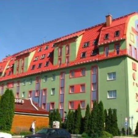 Hotel Polus 3*