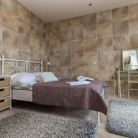 Bed and breakfast Butterfly Penthouse *