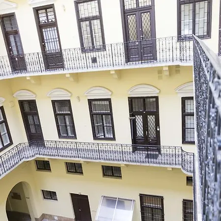 Superior Loft At Basilica Apartment *