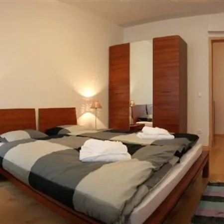 Opera Apartment *